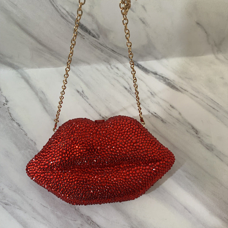 Sac à main en acrylique avec strass et chaîne pour dîner