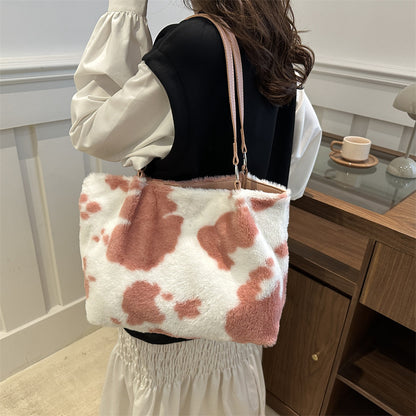 Fashion Casual Small Square Bag Simple Underarm Plush Hand-carrying Bag