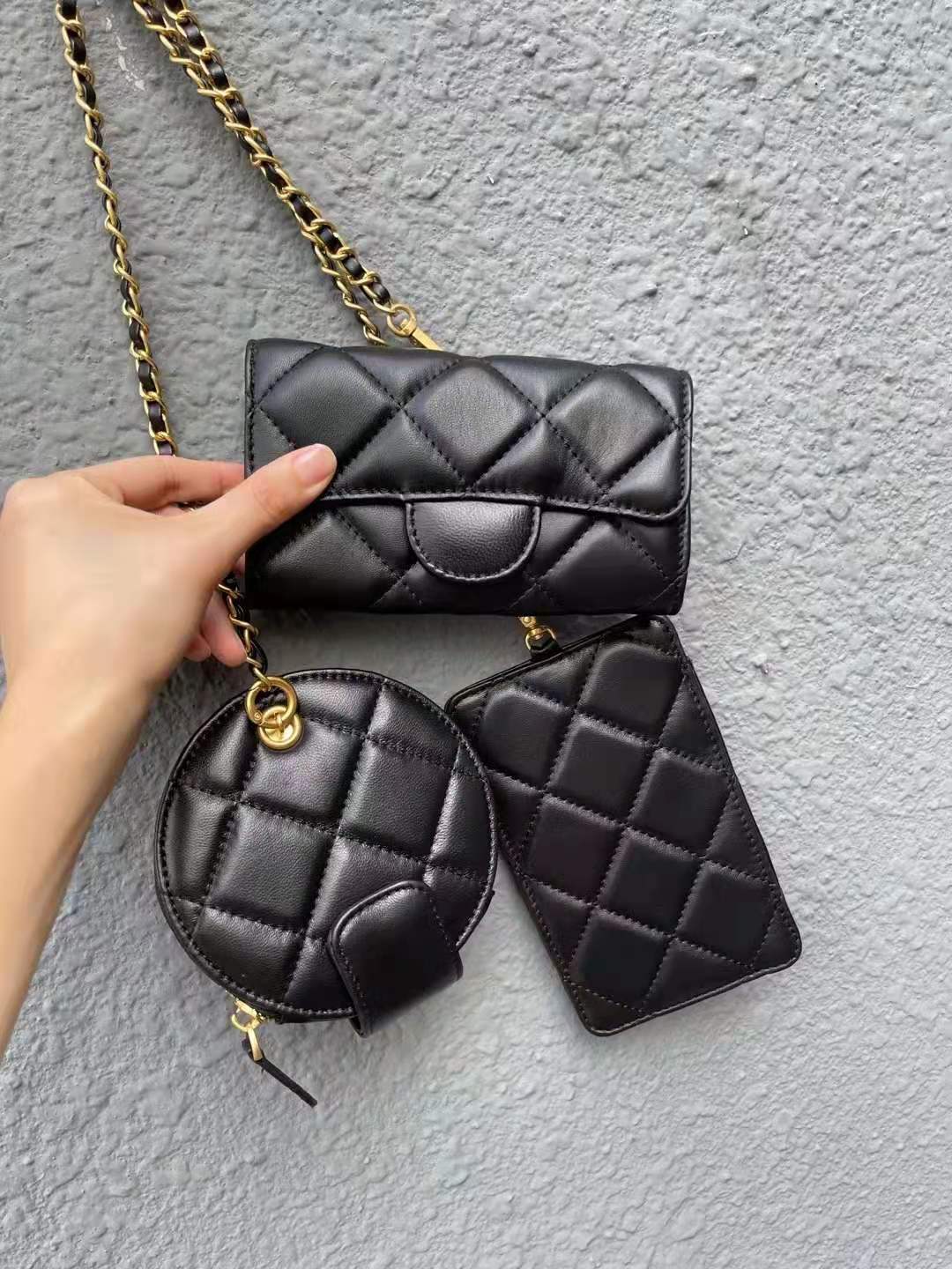 Bolso cuadrado pequeño con cadena de diamantes y mini lápiz labial