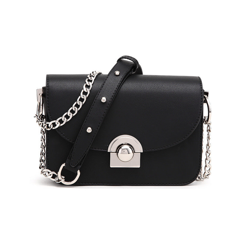 Chain shoulder bag