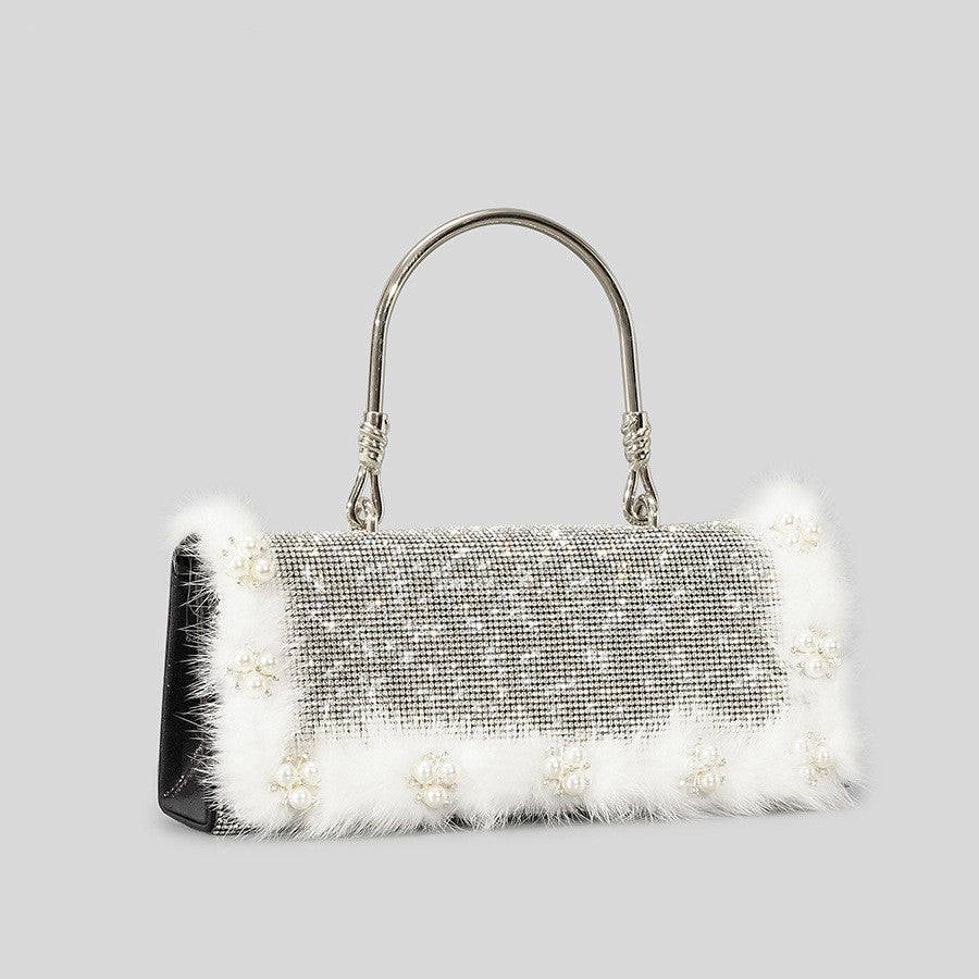 Sac en fourrure d'autruche avec perles et strass pour femme