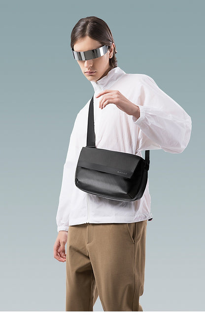 Bolso bandolera ligero y moderno para hombre