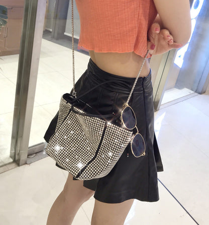 Sac à bandoulière de style nouveau sac pour femme sac à boulettes de diamant flash sac à strass 