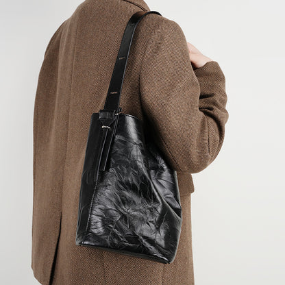 Lazy And Comfortable Pleated Top Layer Cowhide Bucket Bag