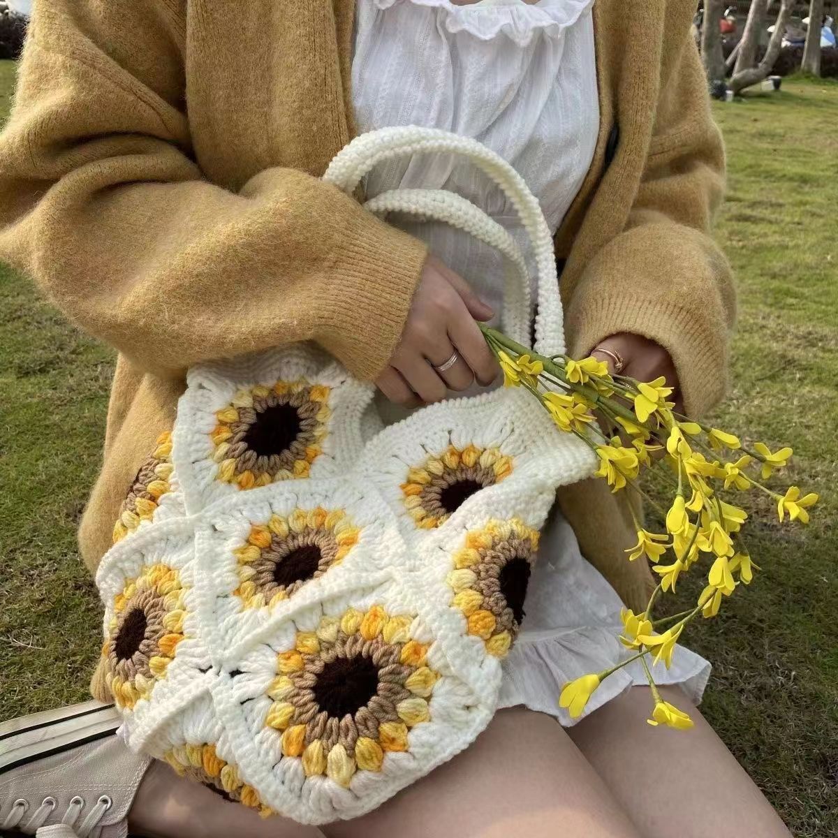 Sac tissé à la main en laine crocheté mignon tournesol depuis sac à bandoulière