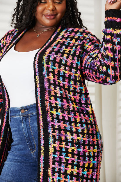 Cardigan multicolore ouvert sur le devant avec ourlet à franges