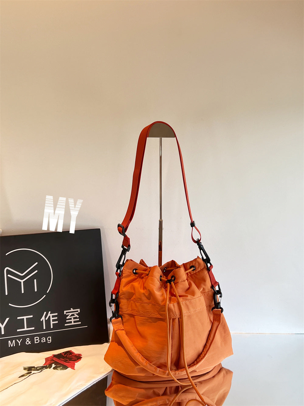 Multi-pocket Lightweight Bucket Bag Canvas Bag