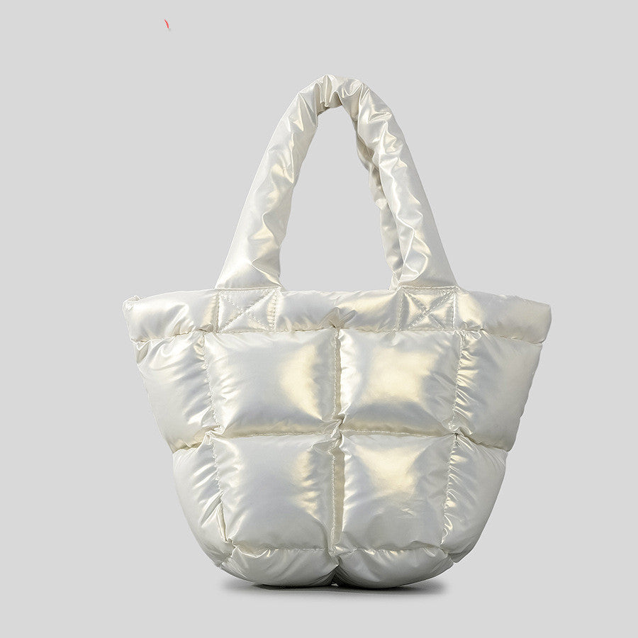 Sac en duvet souple pour femme à la mode et minimaliste