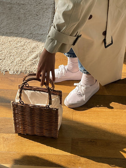 Petit sac carré japonais en toile avec coutures en rotin tressé