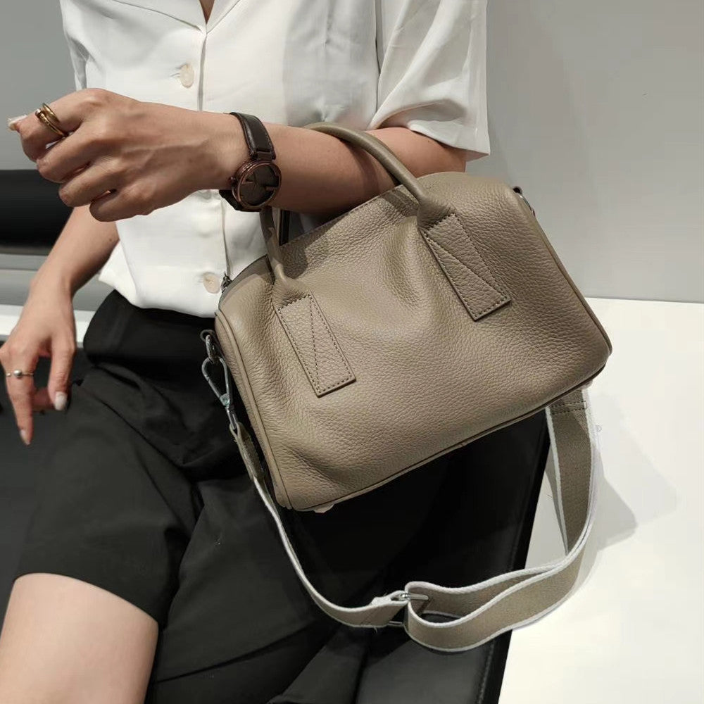 Sac à main simple en cuir de vachette souple pour femme