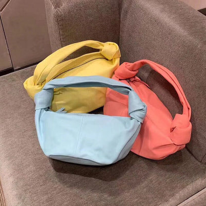 Bolso de mano de cuero suave con forma de nube de colores para mujer