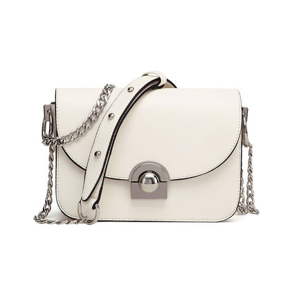 Chain shoulder bag