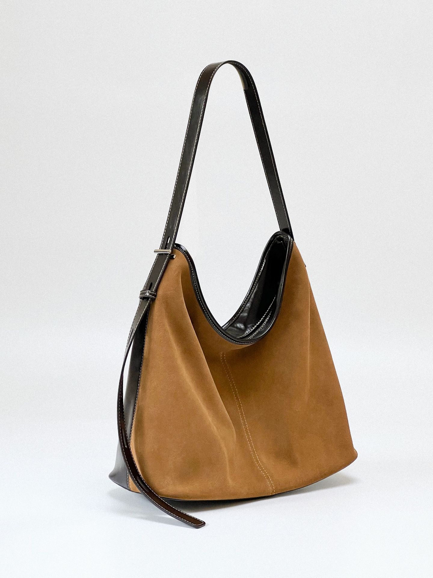 Sac à main en cuir mat pour femme