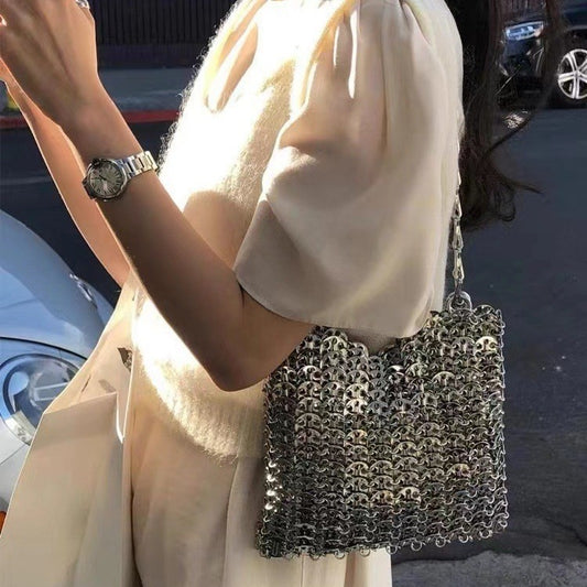 Sac à bandoulière tissé à la main avec paillettes et perles brillantes pour téléphone portable