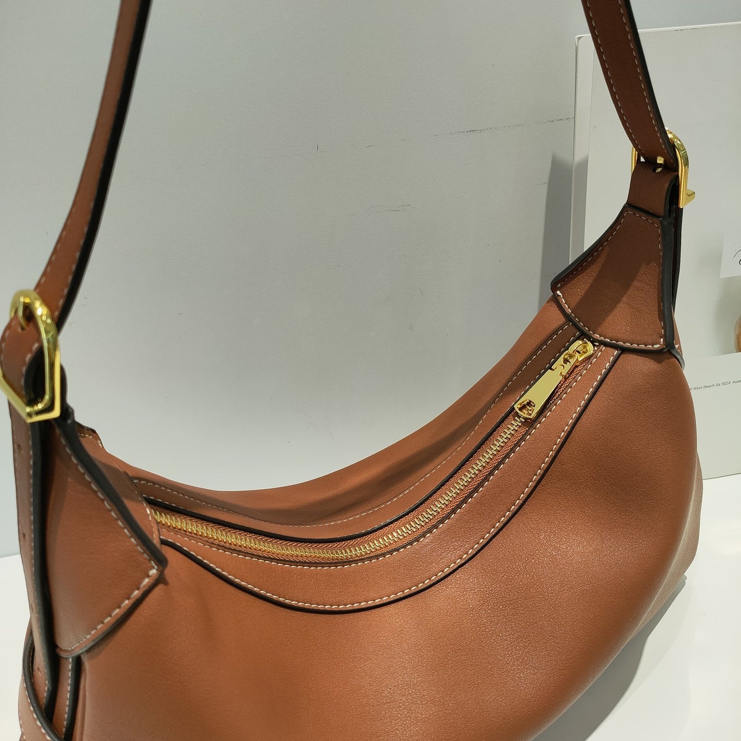 Leather One-shoulder Handbag