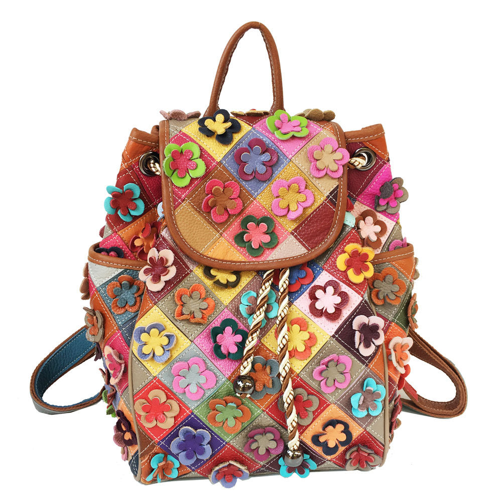 Mochila de piel de vaca con diseño de patchwork y cuadros de diamantes y flores estilo retro