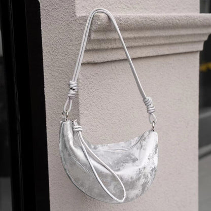 Sac messager à bandoulière tendance en cuir de vachette avec couche supérieure d'été