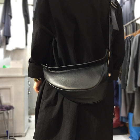 Bolso de hombro para mujer, accesorio de vestir hecho a mano con superficie de piel de vacuno auténtica retro