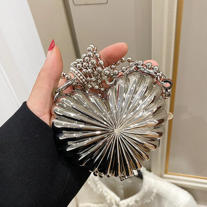 Nuevo y lindo bolso de hombro con forma de corazón de plata con forma de corazón, bolso de mujer con cadena, bolso divertido y versátil, bolsa femenina