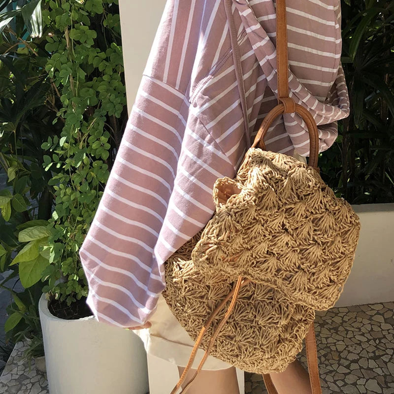 Mochilas casuales de paja hueca para mujer, mochilas tejidas de mimbre, bolsos de ratán para playa de verano, bolsos de viaje vintage de Bali para mujer 2021