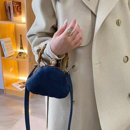 Fashion Women Shoulder Bag Winter Coffee Color Bag Female Small Crossbody Bag High Quality Clutch Bag