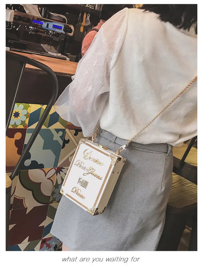 Sac à main de luxe rétro pour femmes, petit sac messager carré, sac à bandoulière avec chaîne, sac à main pour filles, 2019