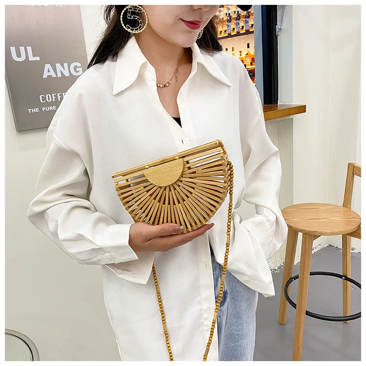 Bolso bandolera de madera con forma de media luna para mujer, de moda, tejido de bambú, para playa, de verano, de paja, pequeño bolso de ratán para teléfono