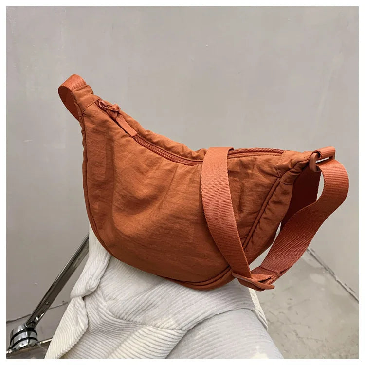 Sac à bandoulière Hobos en nylon décontracté pour femmes, sacs à bandoulière de créateur, fourre-tout de grande capacité, sac de voyage pour dames, sacs à main pour femmes 2023