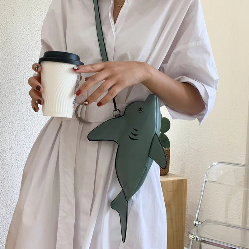 Sac à bandoulière en forme de requin drôle pour femme, sac à main avec chaîne de dessin animé, sac pour téléphone en cuir PU, sacs à bandoulière