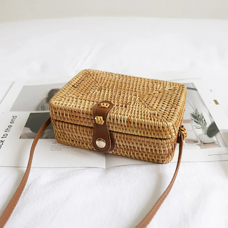 Summer Straw Bags Small Women Rattan Bag Handmade Woven Beach Women's Crossbody Bags Bohemia Hollow Out Handbag Bali Box bols