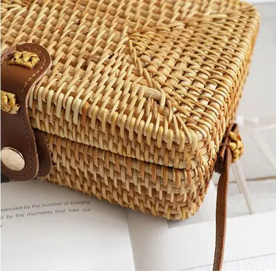 Summer Straw Bags Small Women Rattan Bag Handmade Woven Beach Women's Crossbody Bags Bohemia Hollow Out Handbag Bali Box bols