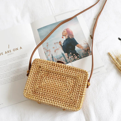 Summer Straw Bags Small Women Rattan Bag Handmade Woven Beach Women's Crossbody Bags Bohemia Hollow Out Handbag Bali Box bols