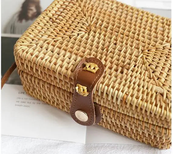 Summer Straw Bags Small Women Rattan Bag Handmade Woven Beach Women's Crossbody Bags Bohemia Hollow Out Handbag Bali Box bols