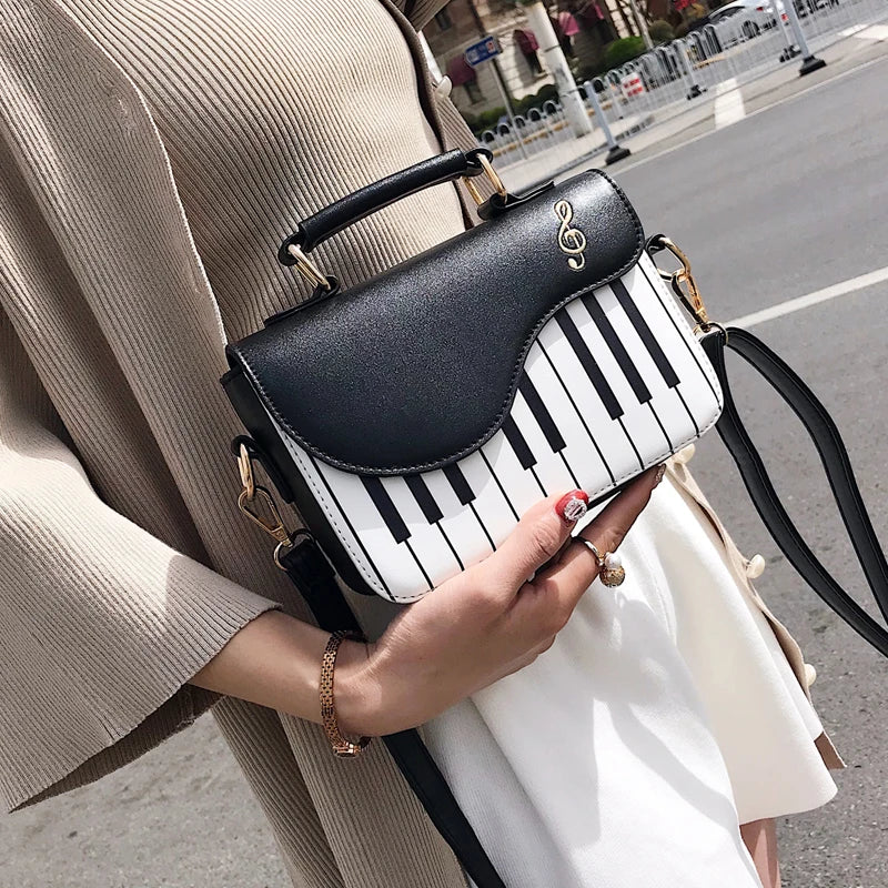 Bolso de mano con forma de labios rojos para mujer, bolsa de hombro con cadena acrílica de alta calidad, para noche, 2017