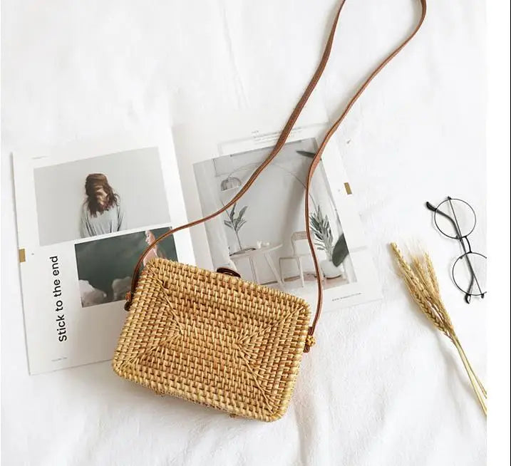 Summer Straw Bags Small Women Rattan Bag Handmade Woven Beach Women's Crossbody Bags Bohemia Hollow Out Handbag Bali Box bols