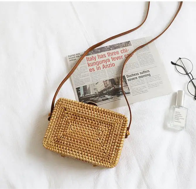 Summer Straw Bags Small Women Rattan Bag Handmade Woven Beach Women's Crossbody Bags Bohemia Hollow Out Handbag Bali Box bols