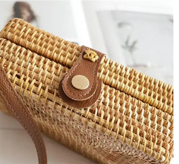 Summer Straw Bags Small Women Rattan Bag Handmade Woven Beach Women's Crossbody Bags Bohemia Hollow Out Handbag Bali Box bols