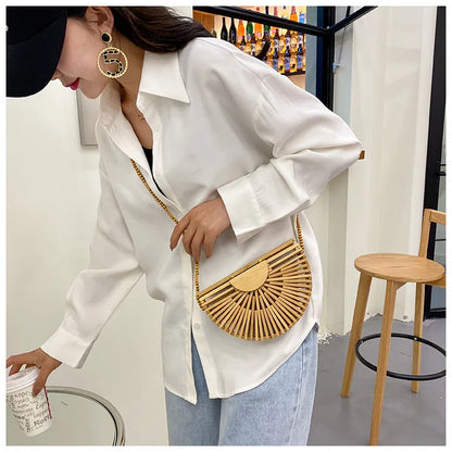 Bolso bandolera de madera con forma de media luna para mujer, de moda, tejido de bambú, para playa, de verano, de paja, pequeño bolso de ratán para teléfono