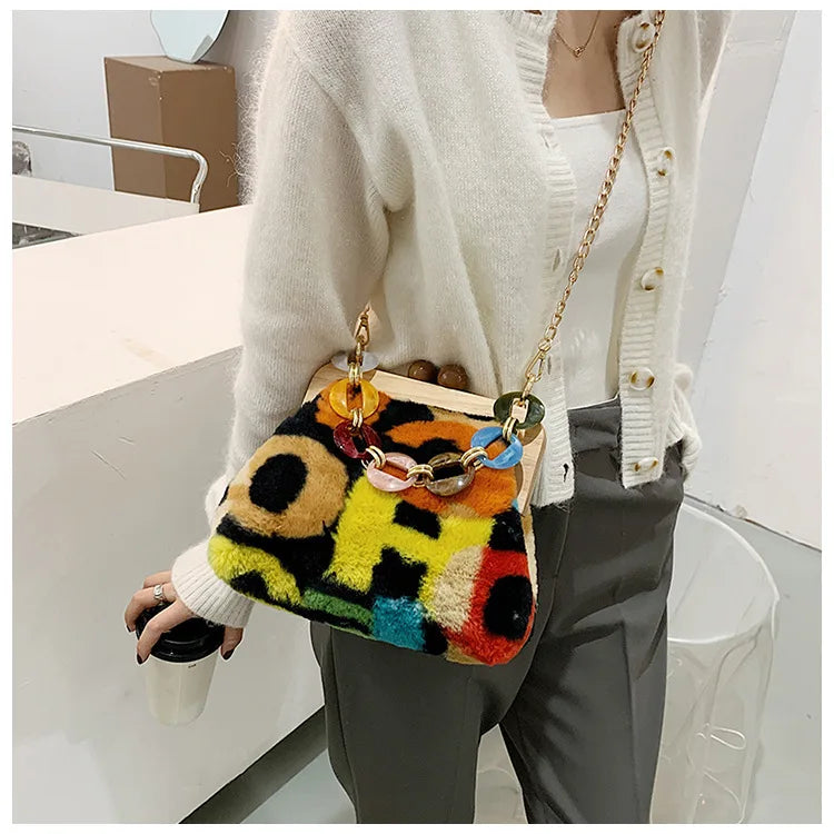 Bolso de mensajero de felpa con clip de madera, bolso de noche, cadena acrílica de moda, bolso de lujo para mujer, bolso de fiesta para banquete, bolso de hombro