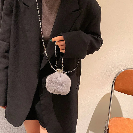 Nuevo INS Fashion Chain Mini bolsos de hombro para mujer, bolso de mano de felpa de invierno para mujer, bolso de mensajero con forma de tetera esponjosa de alta calidad