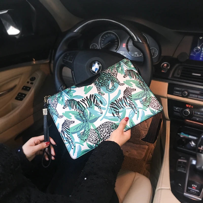 Bolsos de mano con estampado de plantas de moda para mujer, bolso de mano de cuero con personalidad en contraste de color para mujer, bolsos casuales para iPad 2020