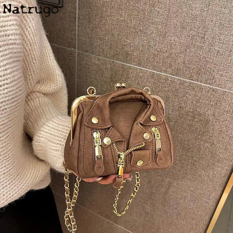 Bolso de hombro pequeño para mujer, bonito bolso cruzado con forma de ropa para niñas, bolso de cadena con remaches a la moda para niñas, bolso de mujer