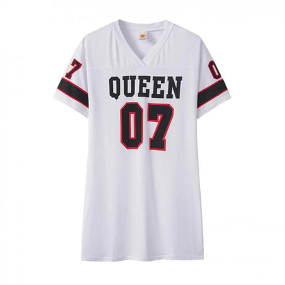 2024 Nouvelle Mode Col en V Reine Lettres Imprimer Robe À Manches Courtes Basket-Ball Style Sportif Sexy Lâche Femme Vêtements Streetwear