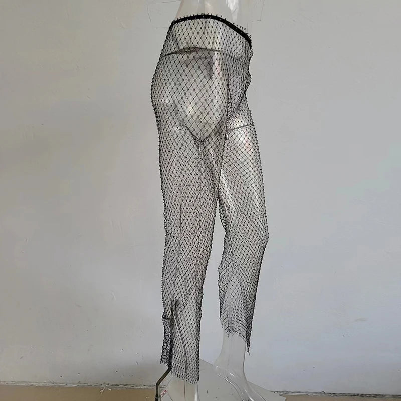 Pantalon en maille de diamant en cristal solide et sexy pour femme, pantalon d'été sexy ajouré transparent et ample en résille, nouveau pantalon de plage 2024