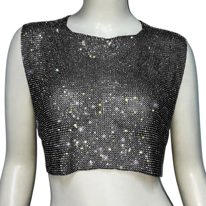 Camiseta sin mangas con cuello halter y lentejuelas de malla de diamantes brillantes para mujer, blusas de verano con espalda abierta de metal y diamantes de imitación, envío directo, blusas sin espalda para mujer