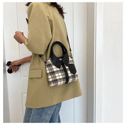 Bolso de mujer, estilo de ropa, bolso de hombro, bolso cruzado bonito a la moda para mujer