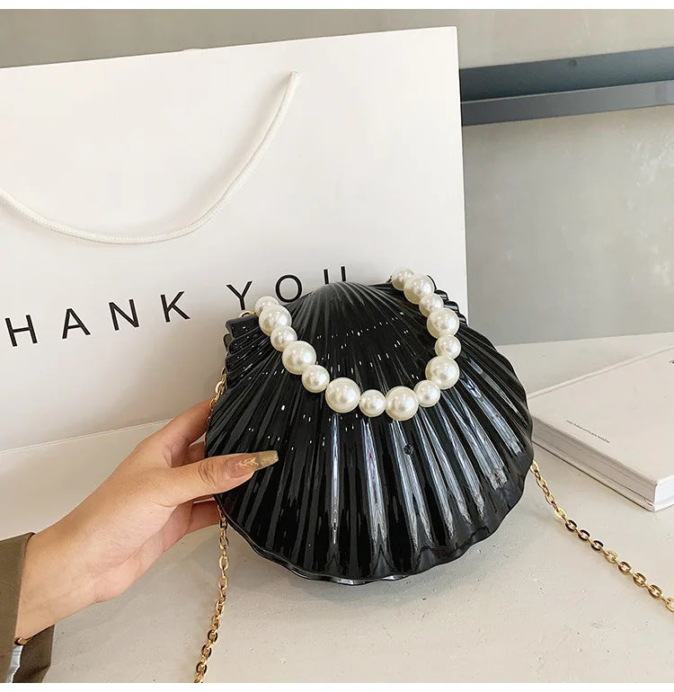 Evening Bags Shell Shape Women Clutch Bags 2023 New Wedding Bridal Handbag Pearl Beaded Fashion Shell Chain Party Bags