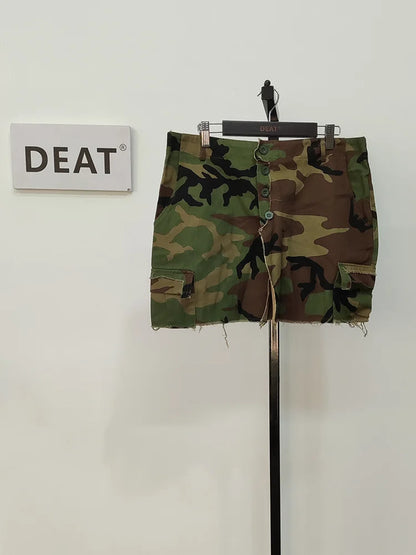 DEAT Fashion Falda de línea A para mujer, con borde de rebaba, borlas, cintura irregular dividida, faldas cortas de camuflaje, primavera 2024, novedad 17A7021