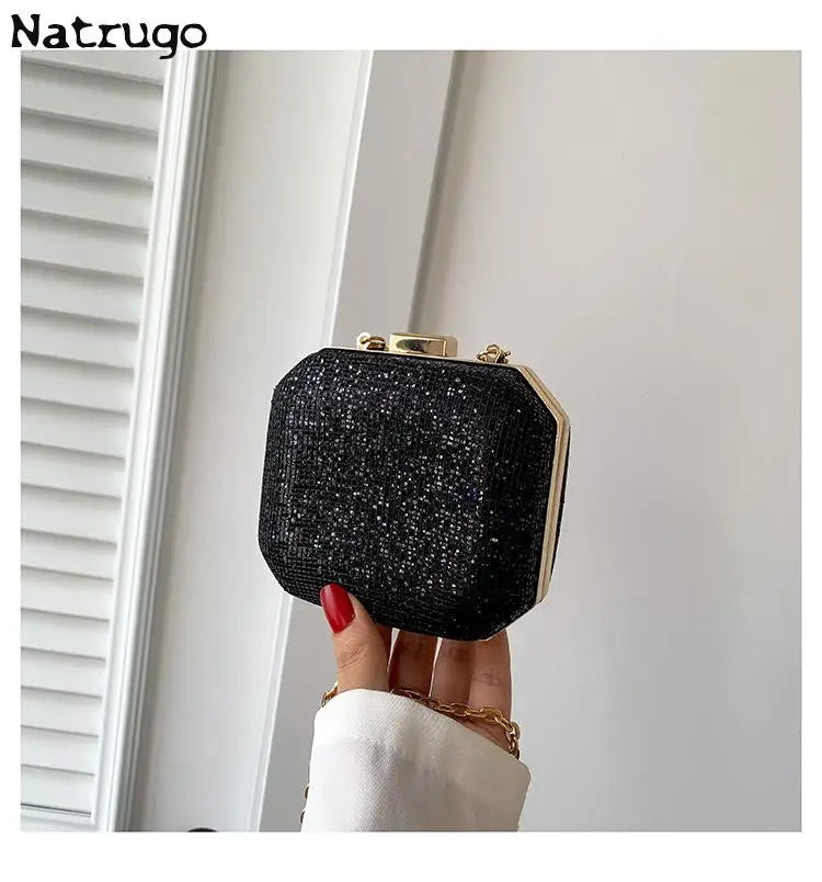 Mini bolso de noche para mujer, bolso de hombro retro con diamantes de imitación a la moda, bolso cruzado con cadena de color dorado, plateado y negro