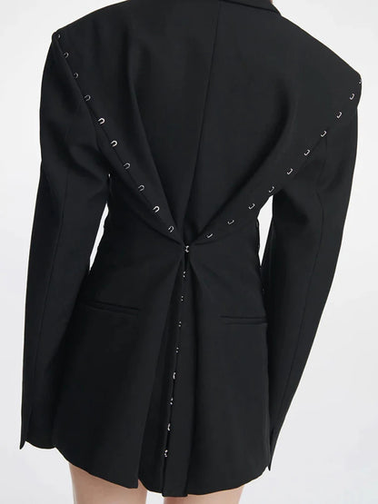 DEAT Fashion Blazer pour femme avec boucle en métal crantée et décoration à la taille, rétraction ample à simple boutonnage, nouvelle tendance automne 2024 7AB1058